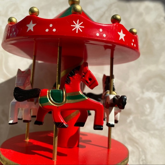 NWT Danish Wooden Musical 🎶 Carousel 🎅 - Picture 6 of 9